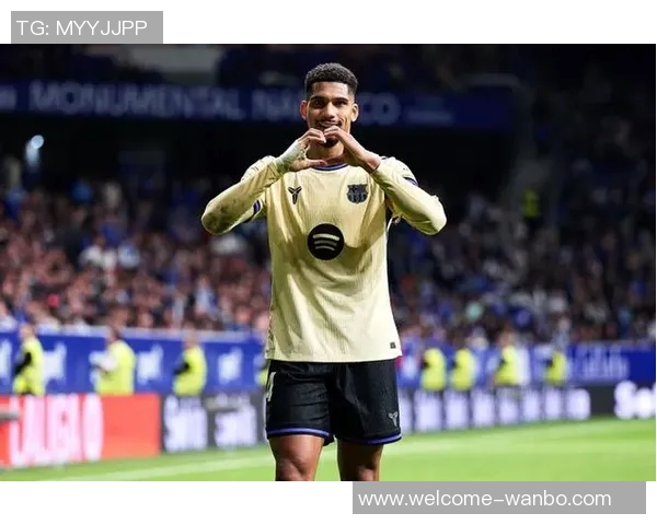 巴萨备战周末联赛加维阿劳霍奥尔莫缺席训练引关注 巴萨备战周末联赛加维阿劳霍奥尔莫缺席训练引关注